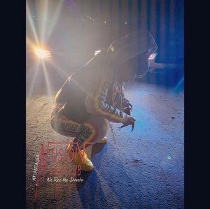 Meet your Posher, Akilah